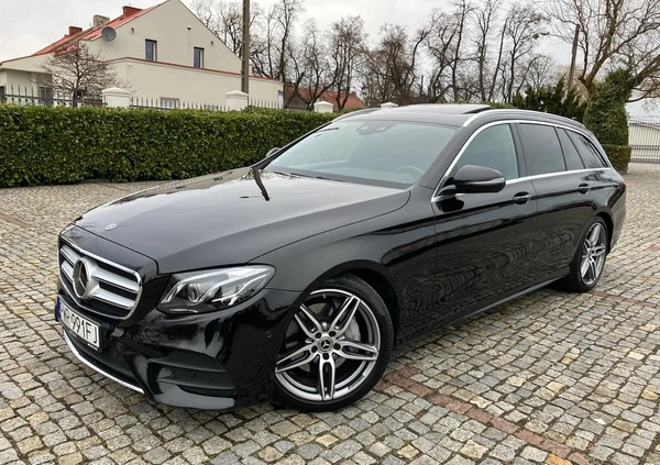 Mercedes-Benz Klasa E cena 164500 przebieg: 79500, rok produkcji 2020 z Września małe 497